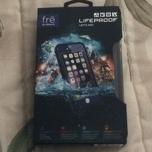 Life proof iPhone 6 case dark blue